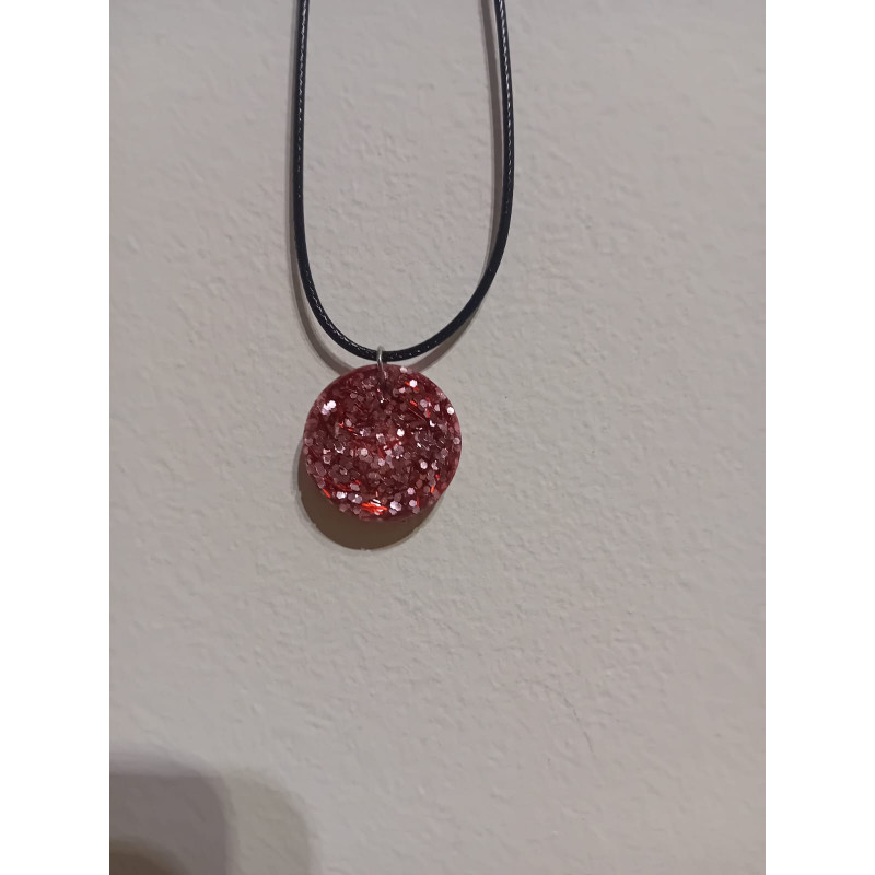 Collier rond rouge pailleté